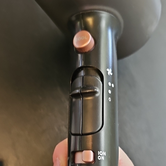 Wavytalk Ionic Hair Dryer w/ Diffuser - Picture 2 of 6